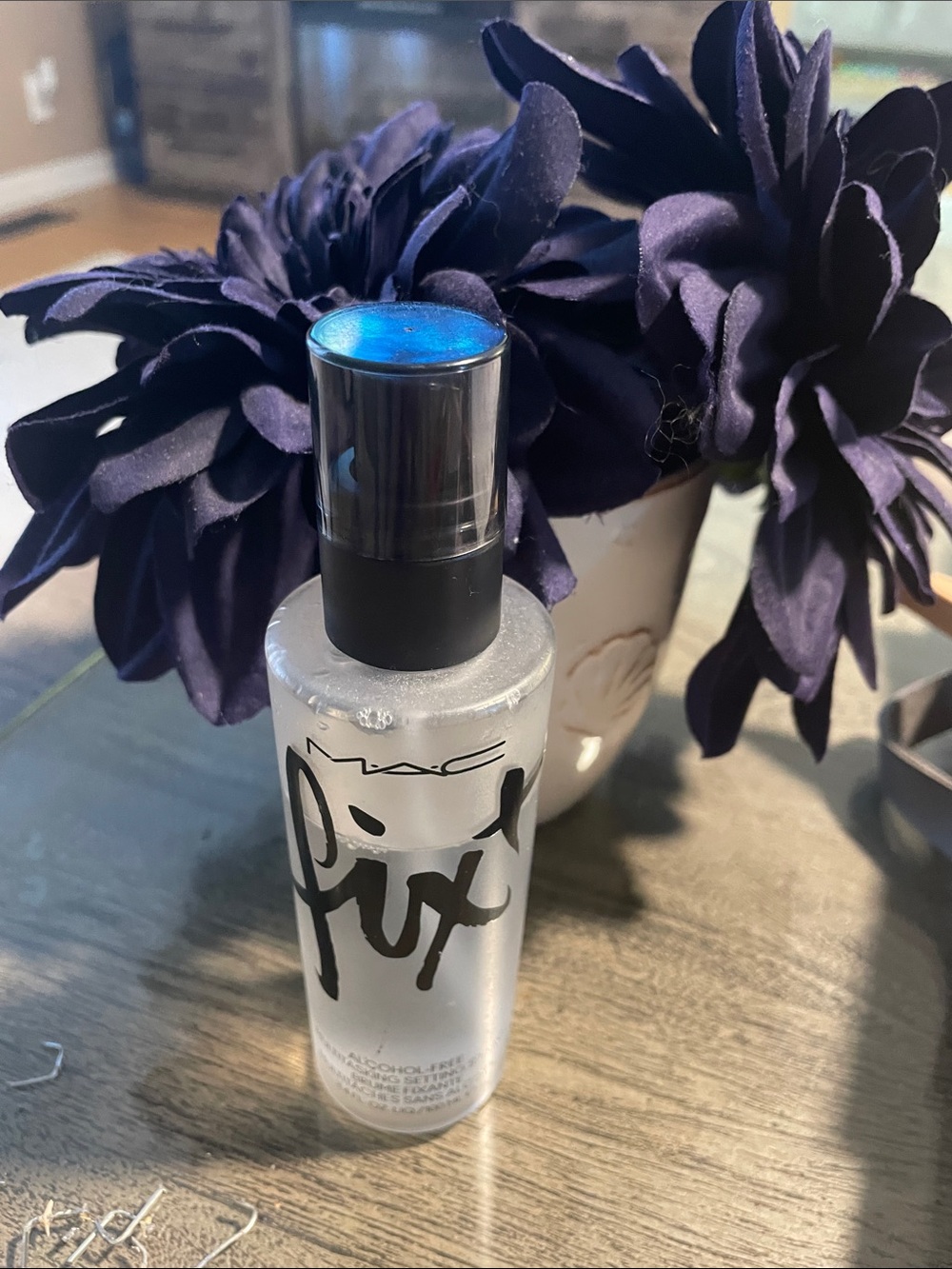 MAC Cosmetics Fix+ Hydrating Setting Spray — Clear Bottle with Black Cap